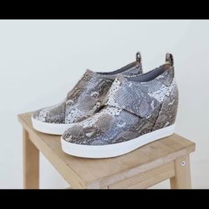 Women’s snake print wedge sneakers